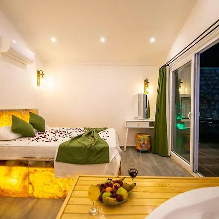 Apartamento Doga Icerisinde Onyxs Kaş