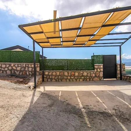 Doga Icerisinde Onyxs Apartamento Kaş